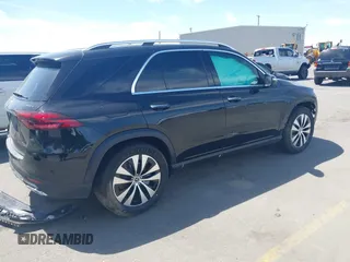 2025 Mercedes-Benz GLE 450 with VIN 4JGFB5KBXSB367572, listed as a IAAI auction lot 42397977 with 10,032 mi miles and . Bid and sale history available at DreamBid. Image 4.