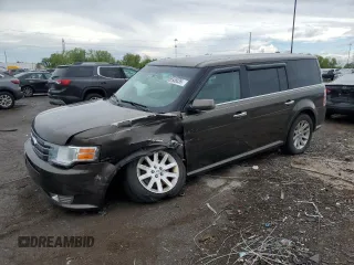 2011 Ford Flex SEL z VIN 2FMGK5CC7BBD05794, wystawiony jako Copart lot #56936035 z przebiegiem 132 877 mil mil oraz Czysty tytuł • Clean title. Historia ofert i sprzedaży dostępna na DreamBid. Obrazek 1.
