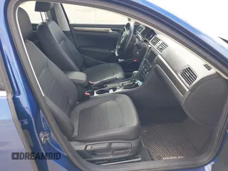 2016 Volkswagen Passat SE z VIN 1VWBS7A36GC037208, wystawiony jako IAAI lot #41461379 z przebiegiem 22 375 mil mil oraz . Historia ofert i sprzedaży dostępna na DreamBid. Obrazek 5.