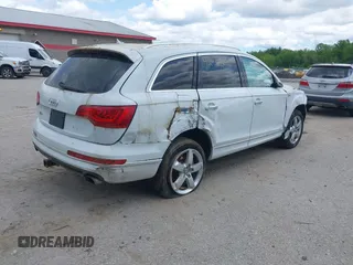 2013 Audi Q7 Premium Plus z VIN WA1LGAFE7DD005481, wystawiony jako IAAI lot #42411987 z przebiegiem Nie podano mil oraz . Historia ofert i sprzedaży dostępna na DreamBid. Obrazek 4.