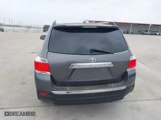2011 Toyota Highlander Limited with VIN 5TDYK3EH7BS031288, listed as a IAAI auction lot 41807812 with 151,893 mi miles. Bid and sale history available at carsss.com. Image 16.
