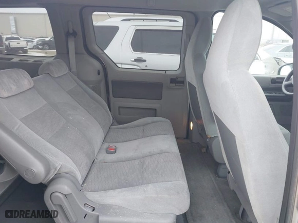 2004 Ford Freestar Wagon S with VIN 2FMZA50614BA19517, listed as a IAAI auction lot 41264090 with NaN miles. Bid and sale history available at carsss.com. Image 8.