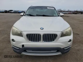 2014 BMW X1 sDrive28i with VIN WBAVM1C51EVW48557, listed as a Copart auction lot 50236455 with 77,166 mi miles and Salvage Title. Bid and sale history available at carsss.com. Image 5.