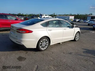 2020 Ford Fusion Hybrid SE with VIN 3FA6P0LU6LR184925, listed as a IAAI auction lot 41328622 with 40,412 mi miles. Bid and sale history available at carsss.com. Image 4.