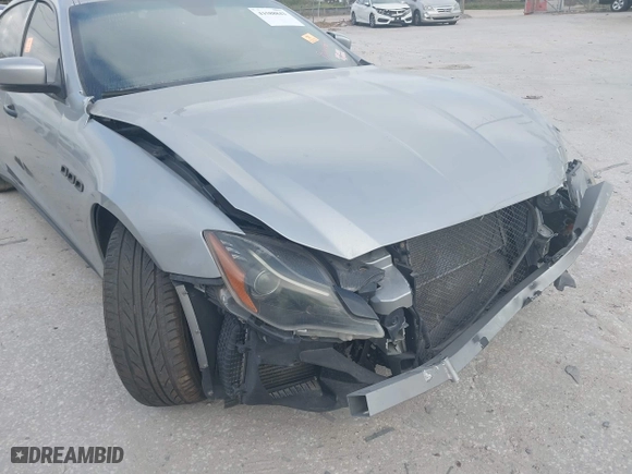 2014 Maserati Quattroporte GTS with VIN ZAM56PPA2E1074982, listed as a IAAI auction lot 41588842 with 1 mi miles. Bid and sale history available at carsss.com. Image 13.