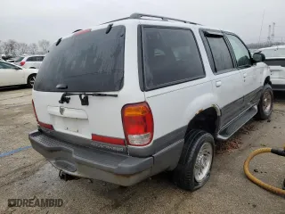 2000 Mercury Mountaineer with VIN 4M2ZU86P4YUJ26343, listed as a Copart auction lot 86396084 with 187,140 mi miles and Salvage Title. Bid and sale history available at carsss.com. Image 3.