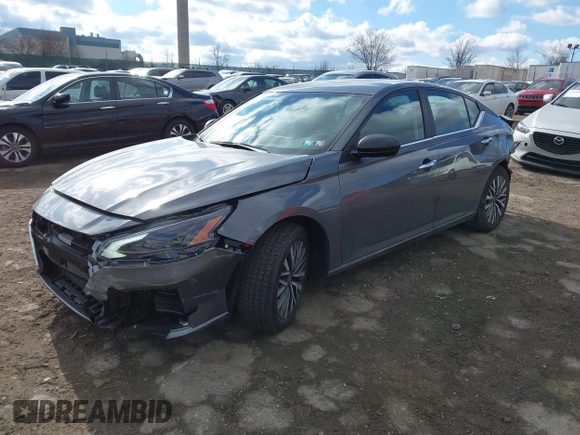 2025 Nissan Altima SV with VIN 1N4BL4DV5SN307334, listed as a IAAI auction lot 41685340 with 834 mi miles. Bid and sale history available at carsss.com. Image 18.