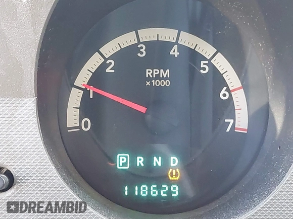 2008 Dodge Nitro SXT with VIN 1D8GU28K18W113714, listed as a IAAI auction lot 41671938 with 118,629 mi miles. Bid and sale history available at carsss.com. Image 16.