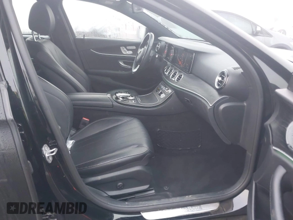2018 Mercedes-Benz E 400 with VIN WDDZH6GB5JA430425, listed as a IAAI auction lot 41624665 with 81,100 mi miles and . Bid and sale history available at DreamBid. Image 5.