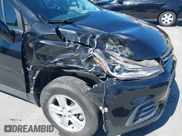 2019 Chevrolet Trax LT z VIN KL7CJLSB9KB912284, wystawiony jako IAAI lot #42298398 z przebiegiem 103 053 mil mil oraz . Historia ofert i sprzedaży dostępna na DreamBid. Obrazek 18.