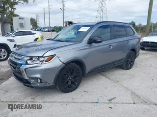 2018 Mitsubishi Outlander SE z VIN JA4AD3A38JZ020054, wystawiony jako IAAI lot #42100256 z przebiegiem 50 100 mil mil oraz . Historia ofert i sprzedaży dostępna na DreamBid. Obrazek 2.