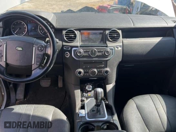 2010 Land Rover LR4 HSE с VIN SALAG2D4XAA542722, выставлен на аукционе Copart как лот 52212215 с пробегом 153 487 миль миль и Чистый • Clean title. История ставок и продаж доступна на DreamBid. Изображение 9.