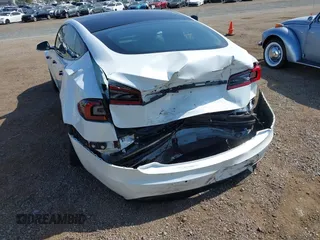 2022 Tesla Model S с VIN 5YJSA1E50NF459084, выставлен на аукционе IAAI как лот 42497645 с пробегом 31 098 миль миль и . История ставок и продаж доступна на DreamBid. Изображение 6.