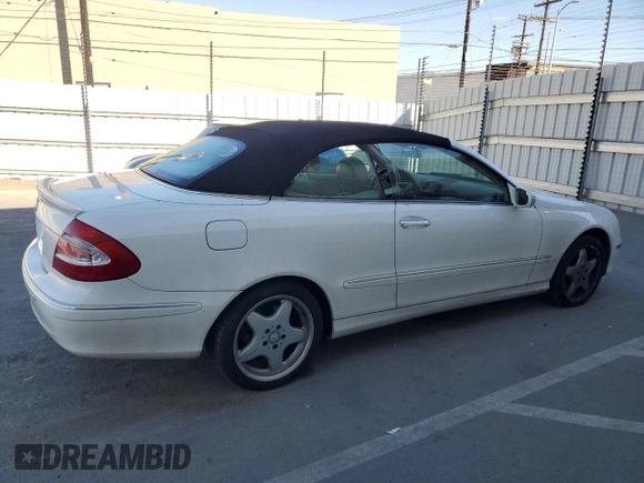 2005 Mercedes-Benz CLK 320 with VIN WDBTK65JX5F144573, listed as a Copart auction lot 82490314 with 164,811 mi miles and Clean Title. Bid and sale history available at DreamBid. Image 3.