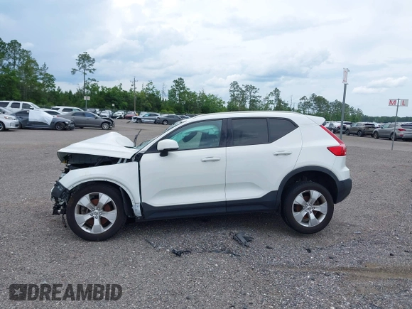 2019 Volvo XC40 Momentum z VIN YV4AC2HK7K2107905, wystawiony jako IAAI lot #40556146 z przebiegiem Nie podano mil oraz . Historia ofert i sprzedaży dostępna na DreamBid. Obrazek 13.