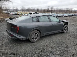 2025 Kia K4 LXS with VIN 3KPFT4DE1SE024591, listed as a Copart auction lot 51592495 with 2,511 mi miles and Salvage Title. Bid and sale history available at carsss.com. Image 3.