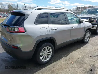 2021 Jeep Cherokee Latitude with VIN 1C4PJLCB7MD126946, listed as a IAAI auction lot 41730446 with 1 mi miles. Bid and sale history available at carsss.com. Image 4.