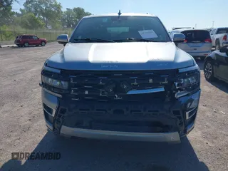 2023 Ford Expedition Max Limited z VIN 1FMJK2A81PEA48159, wystawiony jako IAAI lot #42725025 z przebiegiem 79 301 mil mil oraz . Historia ofert i sprzedaży dostępna na DreamBid. Obrazek 12.