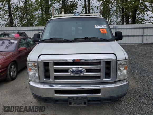 2013 Ford Econoline Cargo Commercial z VIN 1FTNE2EW4DDB22567, wystawiony jako Copart lot #54780235 z przebiegiem 104 060 mil mil oraz Czysty tytuł • Clean title. Historia ofert i sprzedaży dostępna na DreamBid. Obrazek 5.