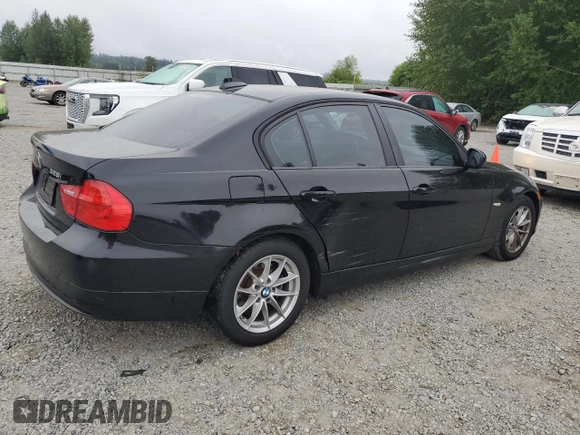 2010 BMW 3 Series 328i with VIN WBAPH7G55ANM53372, listed as a Copart auction lot 61075495 with 81,952 mi miles and Salvage title. Bid and sale history available at DreamBid. Image 3.