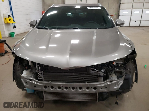2017 Lincoln MKC Premiere with VIN 5LMCJ1C94HUL49752, listed as a Copart auction lot 53655695 with 72,991 mi miles and Salvage Title. Bid and sale history available at DreamBid. Image 5.