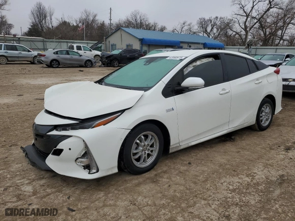 2017 Toyota Prius Prime Plus with VIN JTDKARFP6H3017202, listed as a Copart auction lot 43990975 with 142,080 mi miles and Salvage Title. Bid and sale history available at carsss.com. Image 1.