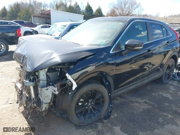 2018 Mitsubishi Eclipse Cross LE with VIN JA4AT4AA3JZ070139, listed as a IAAI auction lot 41726110 with 11,296 mi miles. Bid and sale history available at carsss.com. Image 2.
