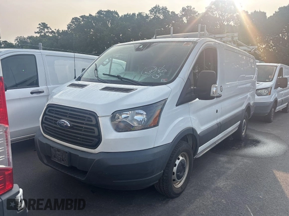 2017 Ford Transit с VIN 1FTYR1YM7HKA85280, выставлен на аукционе IAAI как лот 42617671 с пробегом 180 198 миль миль и . История ставок и продаж доступна на DreamBid. Изображение 18.