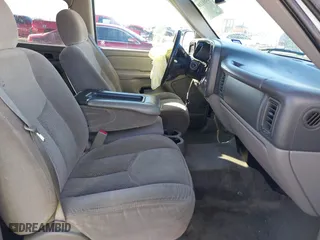 2004 Chevrolet Tahoe LT with VIN 1GNEC13Z44R323201, listed as a IAAI auction lot 41481138 with 216,869 mi miles. Bid and sale history available at carsss.com. Image 5.