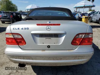2000 Mercedes-Benz CLK 320/430 z VIN WDBLK70G8YT033575, wystawiony jako Copart lot #44710915 z przebiegiem 157 198 mil mil oraz Szkoda całkowita • Salvage title. Historia ofert i sprzedaży dostępna na DreamBid. Obrazek 6.