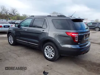 2015 Ford Explorer XLT with VIN 1FM5K7D84FGC63421, listed as a IAAI auction lot 41976273 with 62,362 mi miles and . Bid and sale history available at carsss.com. Image 3.