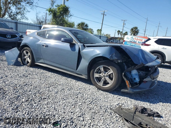 2024 Ford Mustang EcoBoost z VIN 1FA6P8TH3R5118832, wystawiony jako Copart lot #48633515 z przebiegiem 23 426 mil mil oraz Szkoda całkowita • Salvage title. Historia ofert i sprzedaży dostępna na DreamBid. Obrazek 4.