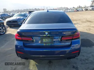 2021 BMW 5 Series M550i xDrive z VIN WBA13BK0XMCG75802, wystawiony jako IAAI lot #41503977 z przebiegiem 20 741 mil mil oraz . Historia ofert i sprzedaży dostępna na DreamBid. Obrazek 16.