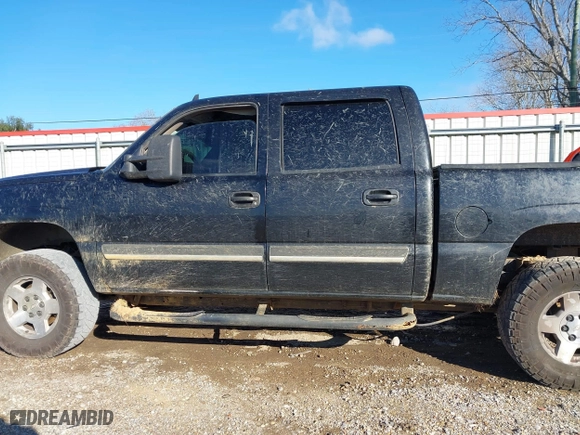 2006 Chevrolet Silverado 1500 LT1 with VIN 2GCEK13Z961290056, listed as a IAAI auction lot 41179161 with 343,687 mi miles. Bid and sale history available at carsss.com. Image 15.