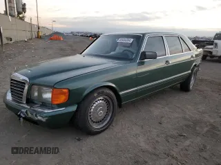 1986 Mercedes-Benz 420 Series 420SEL with VIN WDBCA35D7GA228605, listed as a Copart auction lot 85934304 with 173,961 mi miles and Salvage Title. Bid and sale history available at carsss.com. Image 1.