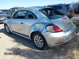 2013 Volkswagen Beetle Entry с VIN 3VWFP7AT6DM669039, выставлен на аукционе IAAI как лот 42057732 с пробегом 58 552 миль миль и . История ставок и продаж доступна на DreamBid. Изображение 3.