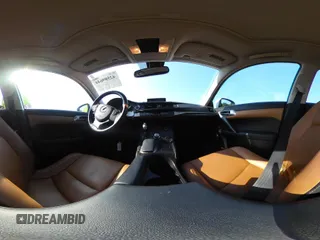 2014 Lexus CT 200h с VIN JTHKD5BH3E2208137, выставлен на аукционе IAAI как лот 42589644 с пробегом 137 761 миль миль и . История ставок и продаж доступна на DreamBid. Изображение 19.