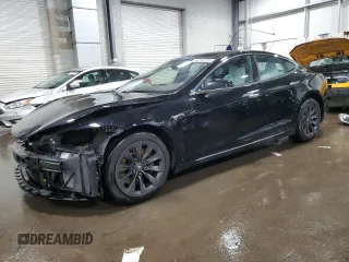 2019 Tesla Model S 75D z VIN 5YJSA1E25KF310915, wystawiony jako Copart lot #58130705 z przebiegiem 61 330 mil mil oraz Szkoda całkowita • Salvage title. Historia ofert i sprzedaży dostępna na DreamBid. Obrazek 1.