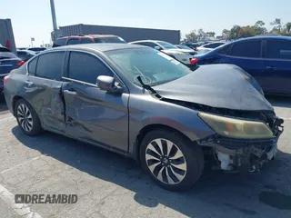 2015 Honda Accord Touring z VIN 1HGCR6F74FA009959, wystawiony jako IAAI lot #42152759 z przebiegiem 105 646 mil mil oraz . Historia ofert i sprzedaży dostępna na DreamBid. Obrazek 1.