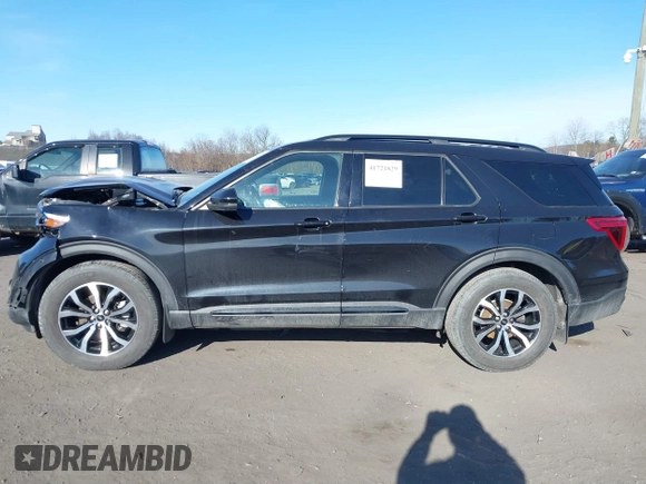 2020 Ford Explorer ST with VIN 1FM5K8GC5LGC95974, listed as a IAAI auction lot 41721829 with 64,870 mi miles. Bid and sale history available at carsss.com. Image 14.