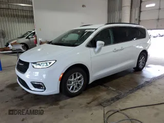 2022 Chrysler Pacifica Touring L with VIN 2C4RC1BG4NR215134, listed as a Copart auction lot 64838405 with 78,140 mi miles and Salvage title. Bid and sale history available at DreamBid. Image 1.