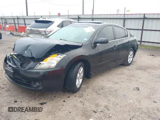 2009 Nissan Altima 2.5 S with VIN 1N4AL21E59N410767, listed as a IAAI auction lot 41108030 with 199,916 mi miles. Bid and sale history available at carsss.com. Image 2.