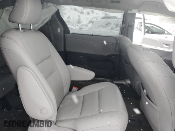2018 Toyota Sienna XLE with VIN 5TDDZ3DC8JS206419, listed as a Copart auction lot 88929425 with 79,013 mi miles and Clean Title. Bid and sale history available at carsss.com. Image 12.
