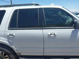 2010 Ford Expedition SSV with VIN 1FMJU1F52AEB48863, listed as a IAAI auction lot 42697944 with 293,614 mi miles and . Bid and sale history available at DreamBid. Image 14.