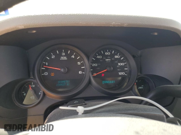 2011 GMC Sierra 1500 Work Truck z VIN 1GTR1TEX3BZ175675, wystawiony jako Copart lot #72211174 z przebiegiem 230 927 mil mil oraz Szkoda całkowita • Salvage title. Historia ofert i sprzedaży dostępna na DreamBid. Obrazek 9.