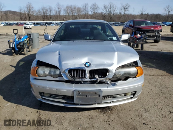 2001 BMW 3 Series 330Ci with VIN WBABS53431JU80364, listed as a Copart auction lot 48250845 with 231,367 mi miles and Non Repairable. Bid and sale history available at carsss.com. Image 5.
