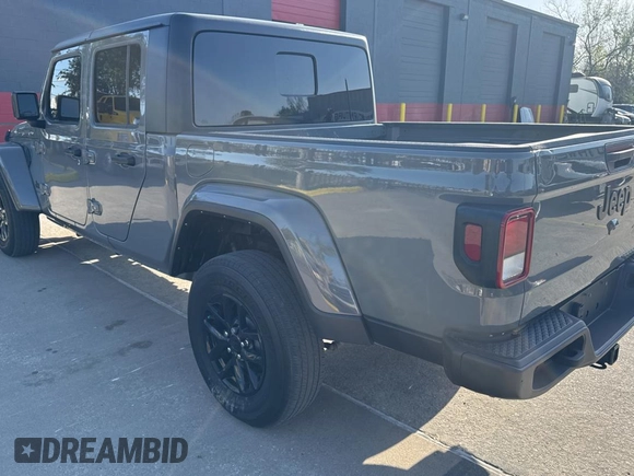 2022 Jeep Gladiator Willys z VIN 1C6HJTAG9NL160131, wystawiony jako Copart lot #50428855 z przebiegiem 56 970 mil mil oraz Czysty tytuł • Clean title. Historia ofert i sprzedaży dostępna na DreamBid. Obrazek 3.