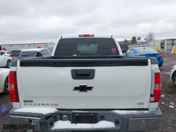 2008 Chevrolet Silverado 1500 LTZ with VIN 2GCEK133681127301, listed as a IAAI auction lot 41296503 with 174,024 mi miles. Bid and sale history available at carsss.com. Image 16.
