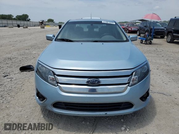 2010 Ford Fusion Hybrid with VIN 3FADP0L37AR210959, listed as a Copart auction lot 61081625 with 138,910 mi miles and Salvage title. Bid and sale history available at DreamBid. Image 5.