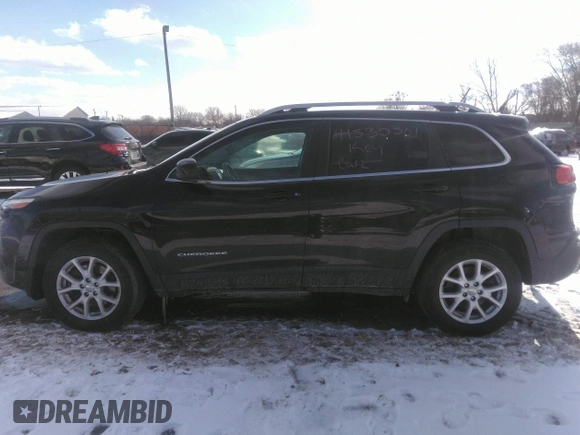 2018 Jeep Cherokee Latitude Tech Connect with VIN 1C4PJMCB5JD580985, listed as a IAAI auction lot 41530501 with 75,858 mi miles and . Bid and sale history available at DreamBid. Image 14.